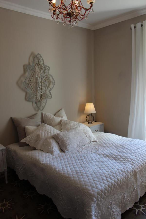 Mas Les Romarins, 10 Min D'Uzes, Piscine Et Grand Jardin Clos, Jeux, Nid De Repos Et Base Pour Activites Dans Le Gard (Adults Only) Екстер'єр фото