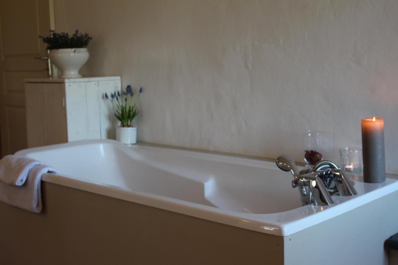 Mas Les Romarins, 10 Min D'Uzes, Piscine Et Grand Jardin Clos, Jeux, Nid De Repos Et Base Pour Activites Dans Le Gard (Adults Only) Екстер'єр фото