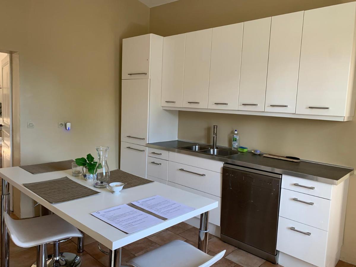 Mas Les Romarins, 10 Min D'Uzes, Piscine Et Grand Jardin Clos, Jeux, Nid De Repos Et Base Pour Activites Dans Le Gard (Adults Only) Екстер'єр фото